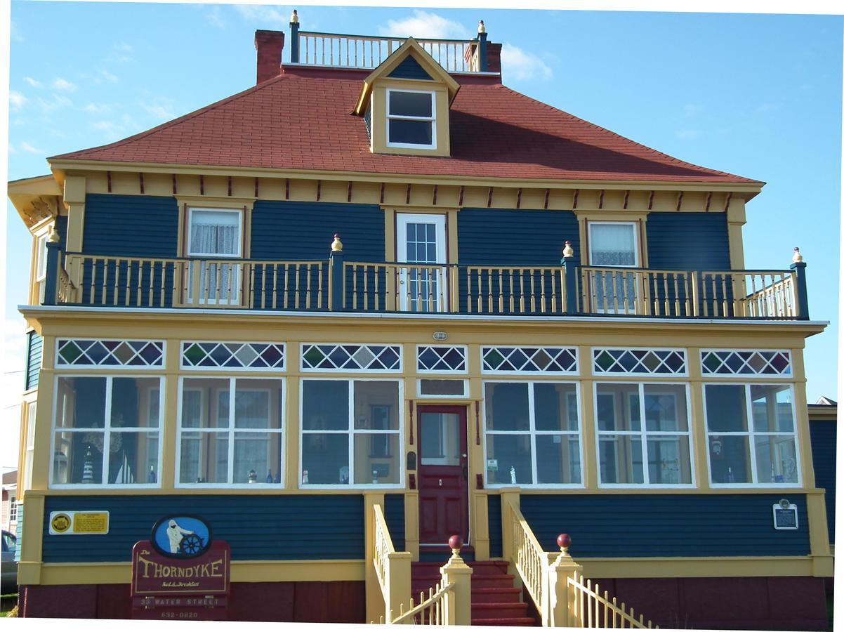 The Thorndyke Hotel Grand Bank Екстериор снимка