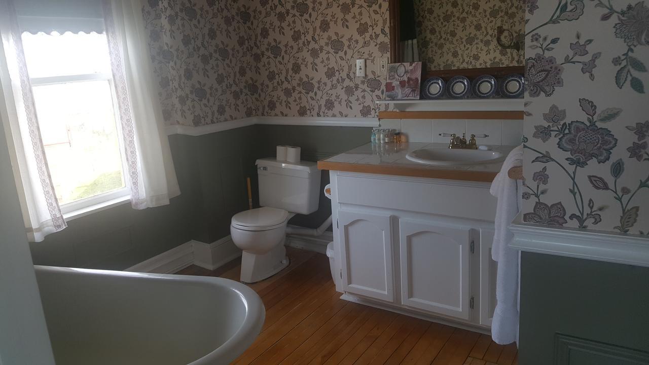 The Thorndyke Hotel Grand Bank Екстериор снимка