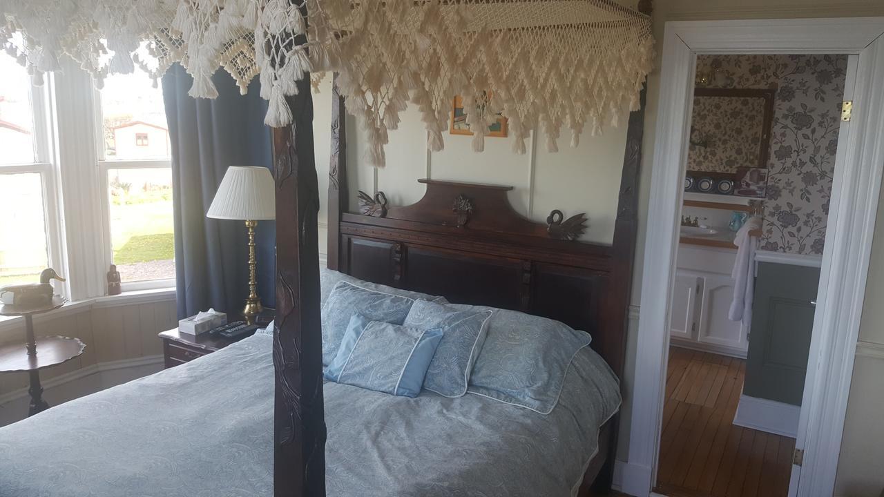 The Thorndyke Hotel Grand Bank Екстериор снимка