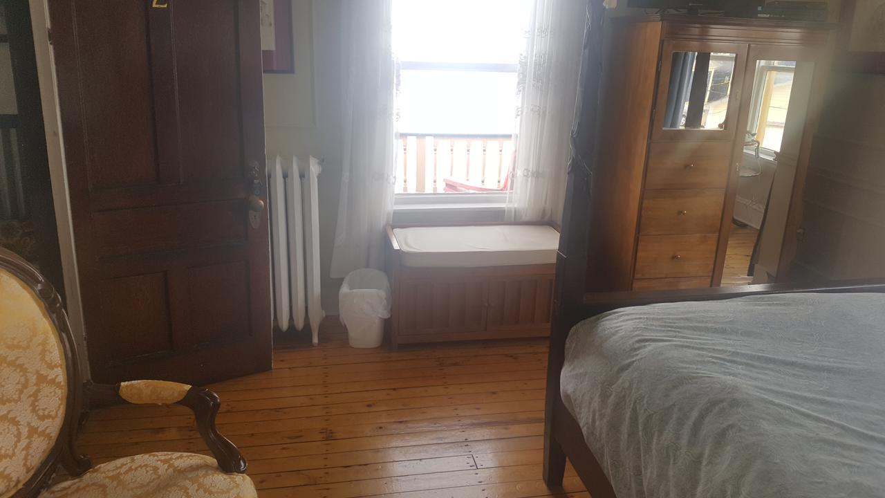 The Thorndyke Hotel Grand Bank Екстериор снимка